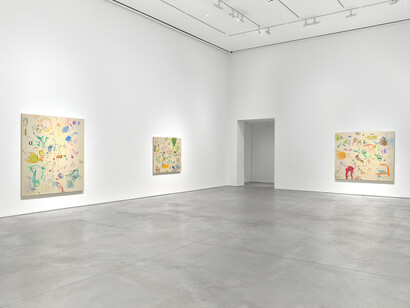 Sue Williams, Unspeakable, exhibition view. Courtesy of 303 Gallery