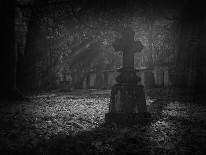 Estos lugares son lo que se conoce como cementerios civiles, que se crearon para enterrar a los extranjeros, a los que no eran católicos, a los suicidas o no bautizados