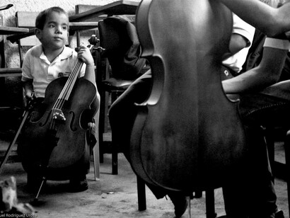 El sistema. Primeras lecciones musicales en la infancia. Venezuela