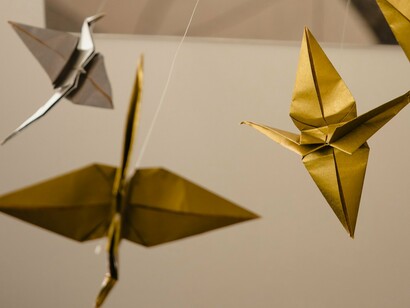 Ogni piega dell’origami della vita risponde a un modello, a uno schema, a un’immagine che abbiamo di noi