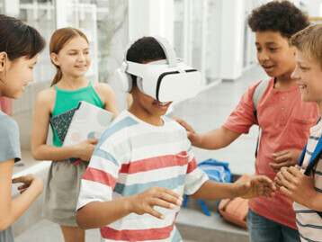 Ensino personalizado: entenda como a tecnologia está possibilitando que os professores adaptem o conteúdo e as atividades de acordo com as necessidades e habilidades individuais de cada aluno