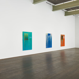 Pat Steir, Song, exhibition view. Courtesy of Hauser and Wirth Gallery