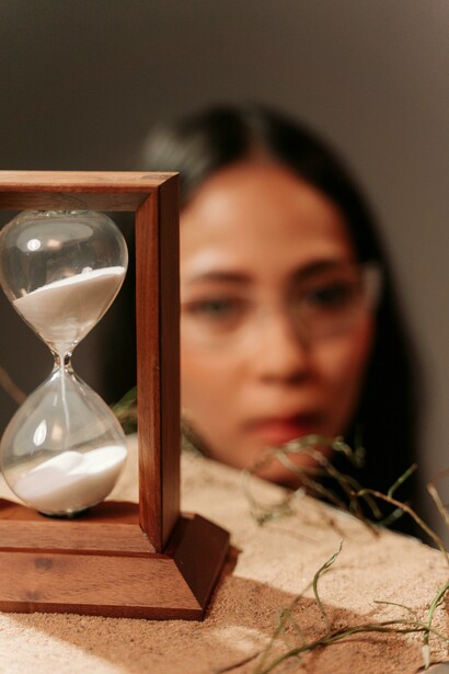 Oltre alla minaccia nucleare, l'Orologio dell'Apocalisse riflette anche le preoccupazioni crescenti per la guerra cibernetica, la disinformazione e l'impatto devastante del riscaldamento globale