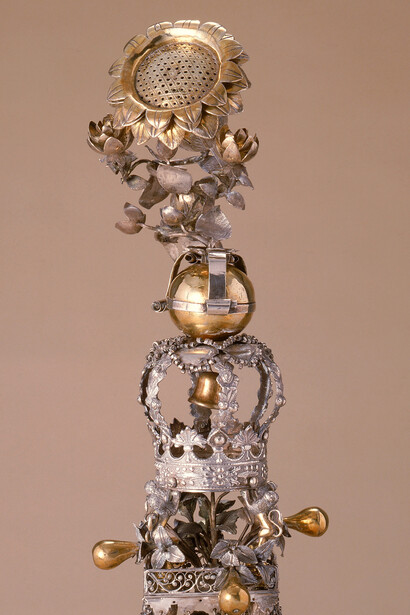 Spice container, Ukraine, possibly Berdychiv, 1810–20. Courtesy of the Cleveland Museum of Art