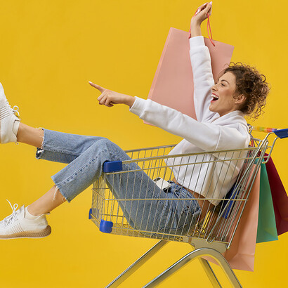 Consumidora. O conceito de "consumo cultural" refere-se à maneira como os produtos e as experiências culturais são adquiridos