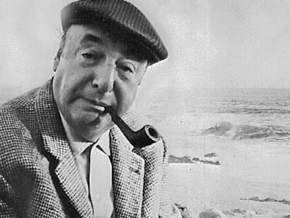 Pablo Neruda y Octavio Paz protagonizaron una de las grandes broncas de la literatura hispana a causa de la renuncia de Paz a las tesis estalinistas: se reconciliaron poco antes de la muerte del chileno