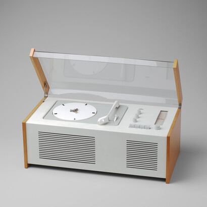 Dieter Rams, Hans Gugelot. Radio-Phonograph (model SK 4/10). 1956. Painted metal, wood, and plastic, 9 1/2 x 23 x 11 1/2″ (24.1 x 58.4 x 29.2 cm). Mfr.: Braun AG, Frankfurt, Germany. The Museum of Modern Art, New York. Gift of the manufacturer