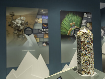 The power of crystals, exhibition view. Courtesy of Casa de la Ciencia