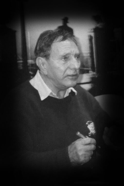 William Peter Blatty, Autor und Drehbuchautor, bei einer Signierstunde im Jahr 2009