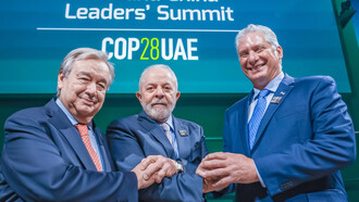 Die isolierte Insel Kuba leidet unter einer sozialen Krise, die durch die von der Republikanischen Partei unter Donald Trump verhängte Blockade verursacht wurde. Bild: (v.L nach R) Antonio Guterres, Luiz Inacio Lula Da Silva und Miguel Diaz-Canel