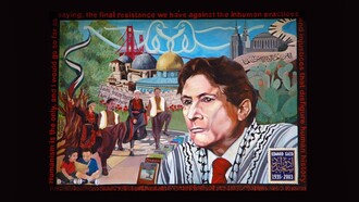 Murale culturale palestinese in onore del dottor Edward Said (1935–2003) presso la San Francisco State University. È stato dipinto da Fayeq Oweis e Susan Green e inaugurato il 2 novembre 2007. Edward Said (1935-2003) è stato un accademico, critico letterario e attivista politico palestinese-americano, ampiamente riconosciuto come fondatore degli studi postcoloniali, noto per il suo influente libro "Orientalismo" (1978) che criticava la percezione occidentale del mondo arabo, e instancabile difensore dei diritti dei palestinesi, che ha insegnato alla Columbia University per gran parte della sua carriera