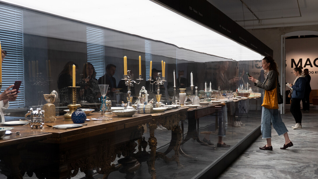 Various artists, Little table, cover thyself! Exhibition view. Courtesy of Designmuseum Danmark