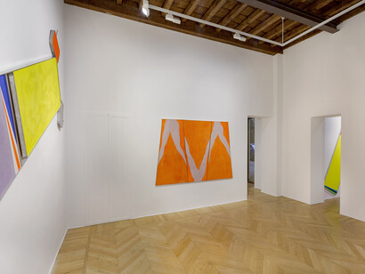 Giulio Turcato, Cosmic infinity, exhibition view. Courtesy of The Secci Gallery