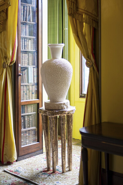 Lina Iris Viktor, Mythic time. Tens of thousands of remembering, exhibition view. Courtesy of Sir John Soane's Museum