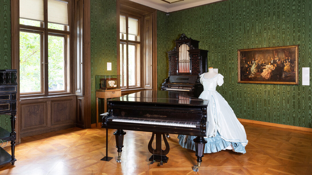 Johann Strauss Wohnung, exhibition view. Courtesy of Musa Museum