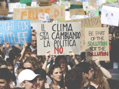 Greta Thunberg: Words that sound great but so far have not led to action. Our hopes and ambitions drown in their empty promises