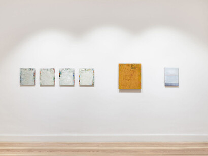 Various artists, Licht im winter, exhibition view. Courtesy of Galerie Albrecht