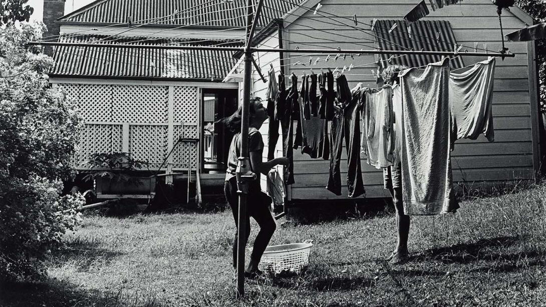 Glen O'Malley, Good friday 1987, Kelvin Grove, Brisbane. Gerard and his girlfriend hung out his washing (from 'Journeys north' portfolio) 1987. Courtesy of Queensland Art Gallery