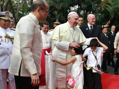 O papel da humanidade na era digital: análise das cartas do Papa Francisco sobre a regulamentação da IA