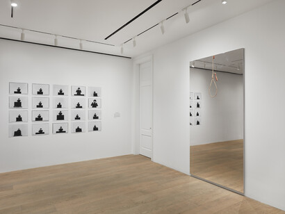 Michelangelo Pistoletto, La conferenza, 1975.
Photographs on aluminum, Twenty-one parts, each: 11 13/16 x 15 3/4 inches (30 x 40 cm)
© Michelangelo Pistoletto Courtesy the artist, Lévy Gorvy, and Galleria Continua