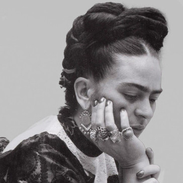 Juventude rebelde: Frida Kahlo na Escola Nacional Preparatória e sua entrada no mundo das ideias revolucionárias