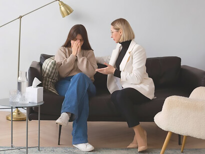 Empowering therapy sessions aid a young woman in overcoming her fears and anxieties