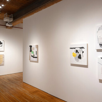 Jo Smail, Thinking like an oyster, exhibition view. Courtesy of Goya Contemporary