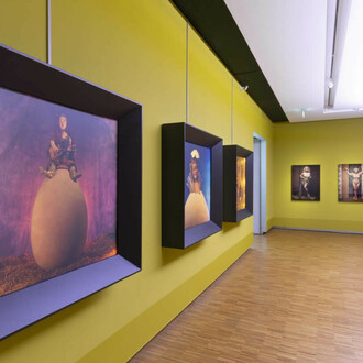 Erwin Olaf, exhibition view. Courtesy of Groninger Museum