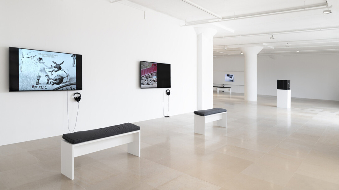 Harun Farocki, Inextinguishable fire, exhibition view. Courtesy of Greene Naftali Gallery