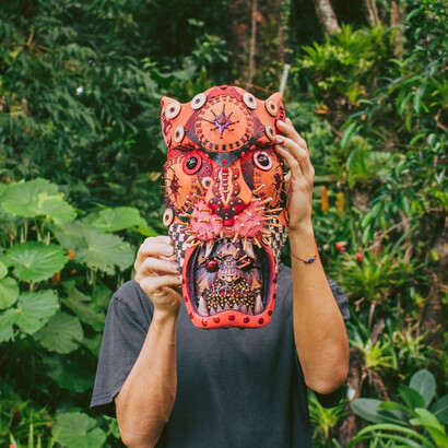 Las máscaras boruca pueden considerarse el origen prehispánico de la mascarada costarricense