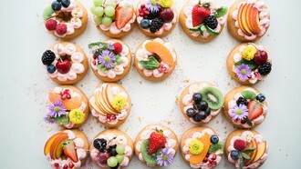 Nei meccanismi neurocognitivi del gusto, i piatti stellati non solo attivano il sistema dopaminergico legato alla sopravvivenza, ma intrecciano sapori e ricordi in un’esperienza multisensoriale unica