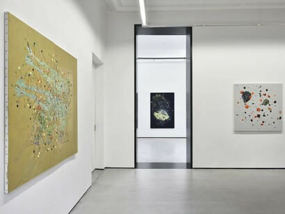 Sur vous je crache la peinture, Exhibition view. Courtesy of Galerie Christophe Gaillard