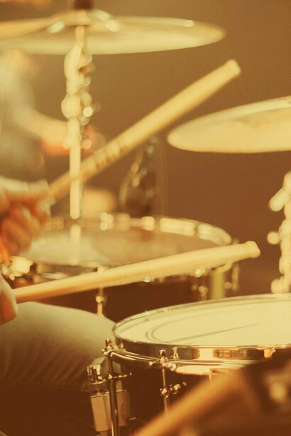 Dettaglio di tamburi di batteria: Mazurca melisma minore mottetto