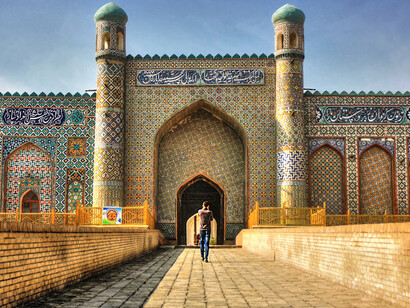 The Palace of Khudáyár Khán in Kokand, Uzbekistan, showcases exquisite 19th-century Central Asian architecture and reflects the city’s rich cultural heritage