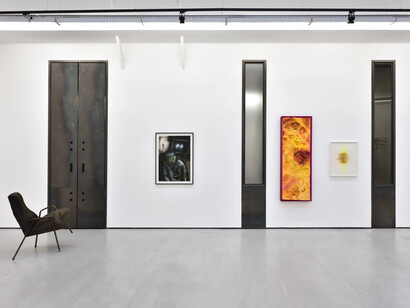 Various artists, C'est de la bombe, bébé, exhibition view. Courtesy of Galerie Christophe Gaillard
