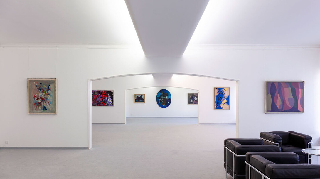 Various artists, World art for peace and freedom, exhibition view. Courtesy of Galerie Henze & Ketterer