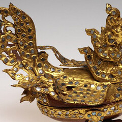 Unknown artist, Burmese, Myanmar, Box in the Shape of a Mythological Hintha Bird, ca. 1900 - 1960
Lacquer, betel-nut, wood, gold-leaf, metal, glass, mirrors, 16.2 x 24.6 cm (6 3/8 x 9 11/16 inches) (height x depth) Gift of Doris Duke’s Southeast Asian Art Collection 2004.12.3