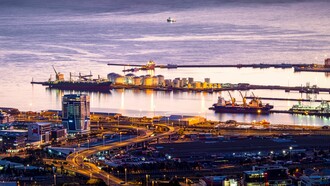 Cape Town’s expansive harbour, representing Africa’s integration into global trade and financial networks