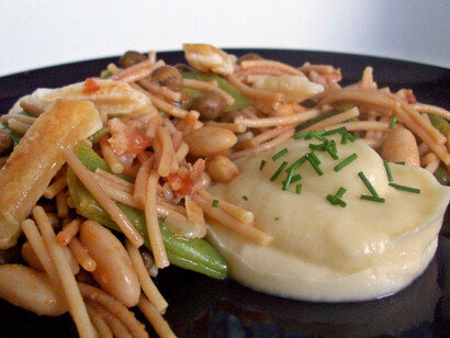 Fideua' di legumi con salsa di Pastinaca