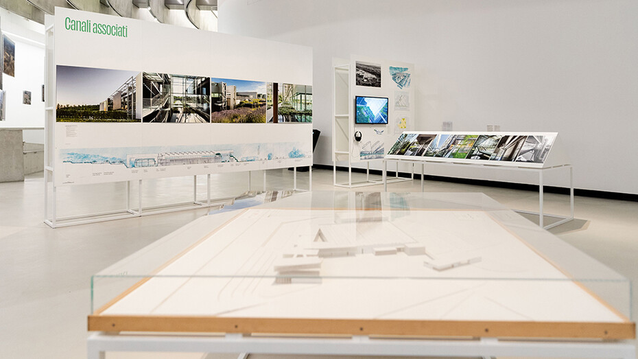 Various artists, Italia in movimento. Autostrade e futuro, exhibition view. Courtesy of Maxxi