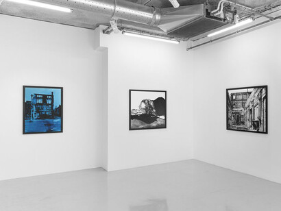 Jean-Marc Cerino, Effondrement et tremblements, exhibition view. Courtesy of Galerie Sator
