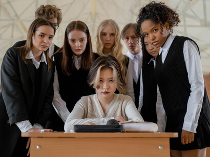 Aluna sofre agressões verbais de seus colegas de sala