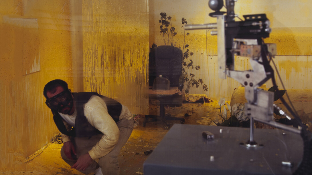 Wafaa Bilal, Domestic tension #4, 2007. Courtesy of MoCP