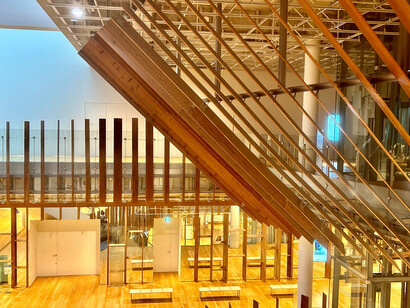 Toyama Kirari Interior © Alma Reyes