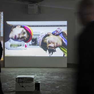 Christoph Oertli, Sensing Bodies, 2020, Ausstellungsansicht Kunsthaus Baselland 2020. Foto: Gina Folly