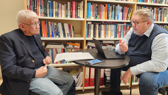 Author Walden Bello (left) and Professor Heikki Patomäki (right)