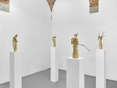 Chiara Camoni, Colonne, exhibition view. Courtesy of SpazioA