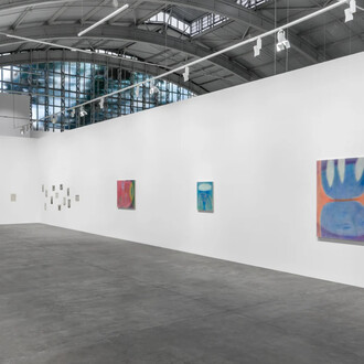 Akiko Kinugawa, Above the focus, behind the ears, vista da exposição. Cortesia de Mendes Wood DM