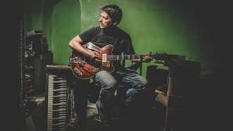 Nero Nelson ha iniziato la sua carriera nel 1998, pubblicando come autore due canzoni nell'album di esordio di Luca Sepe, che ha venduto oltre 25.000 copie