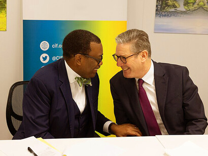 Prime Minister Keir Starmer converses with Akinwumi Adesina, President of the African Development Bank, during his attendance at COP29 in Baku, Azerbaijan